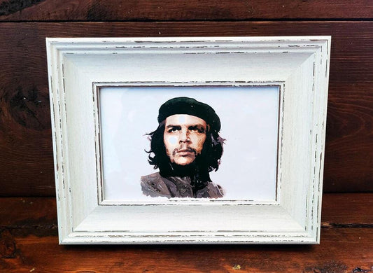 Che Guevara Mini Art Print 17x12cm – Framed White Rustic Frame – Iconic, Revolutionary, Timeless
